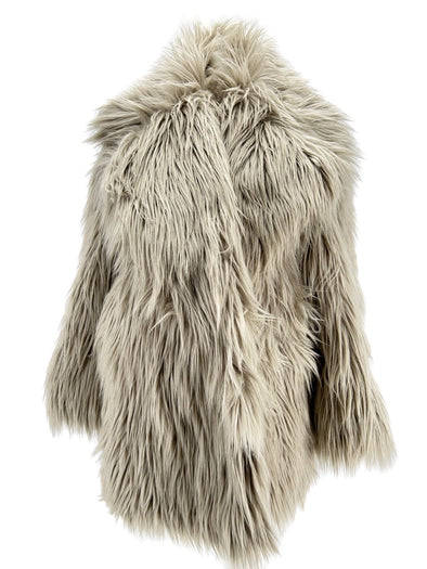 Manteau en fourrure synthétique