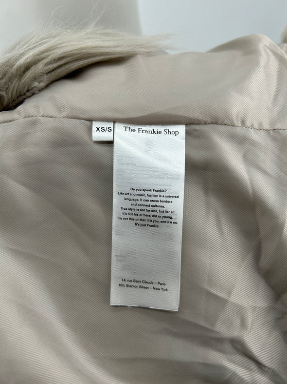 Manteau en fourrure synthétique