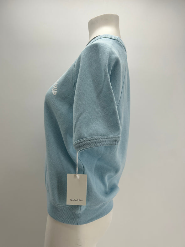 Pull bleu à manches courtes