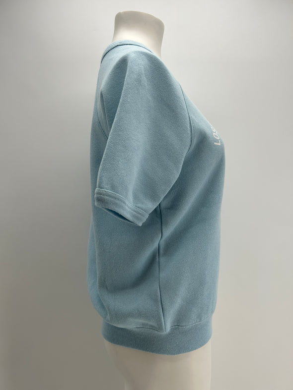 Pull bleu à manches courtes