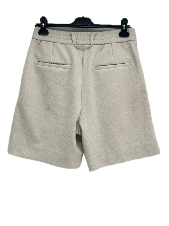 Short écru