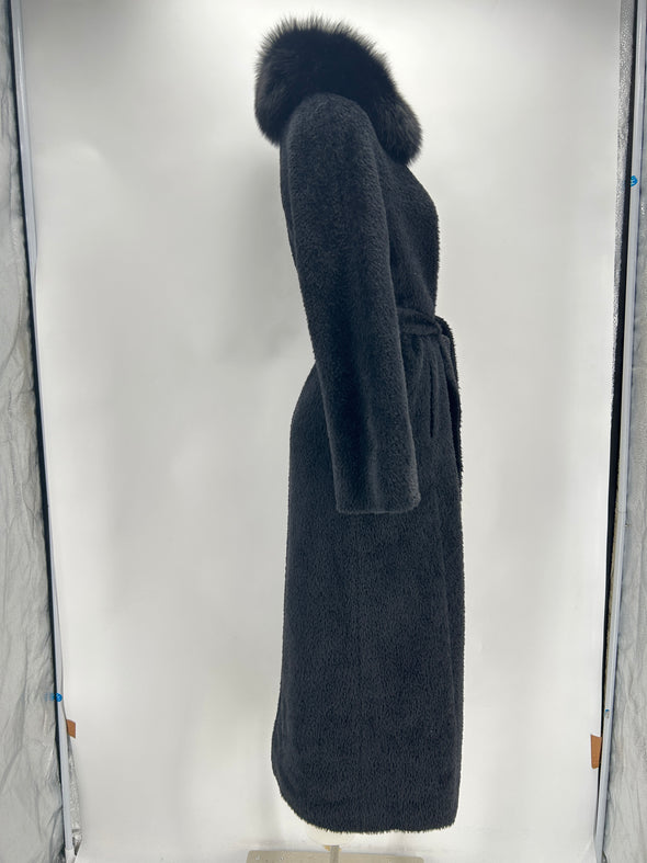 Manteau noir en laine et fourrure