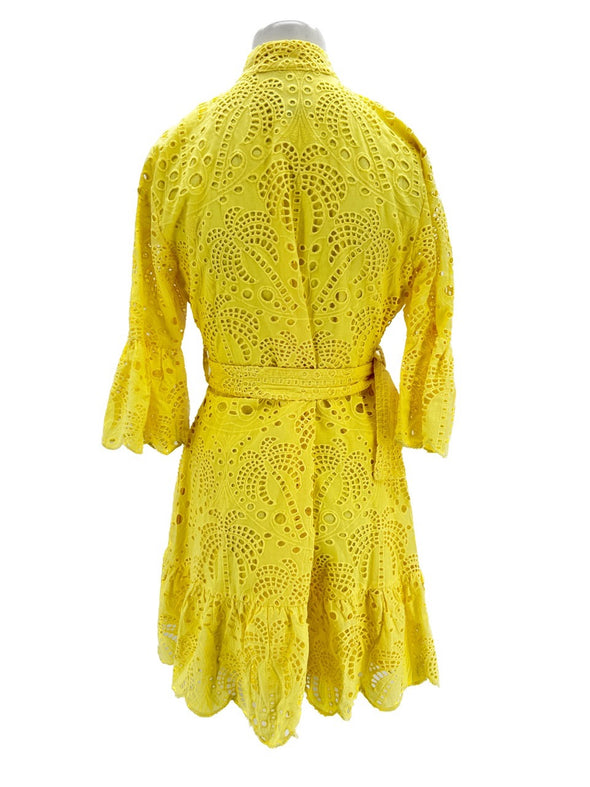 Robe jaune en broderies anglaise