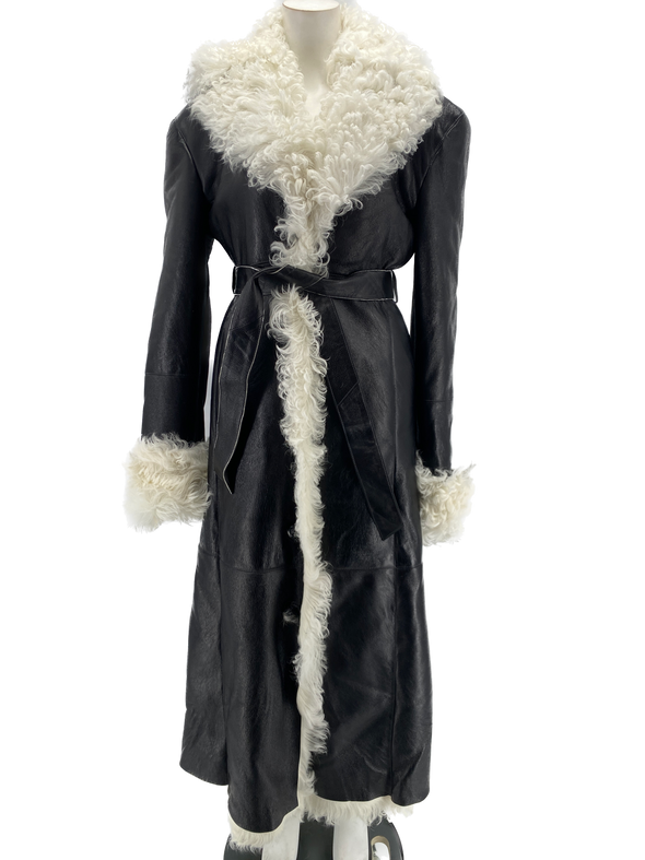 Manteau noir en cuir