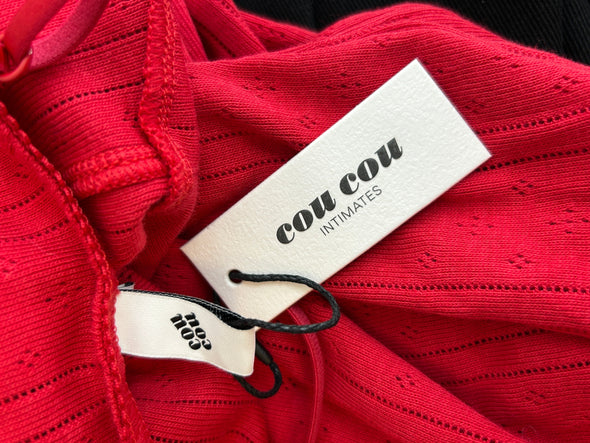 Robe rouge à bretelles