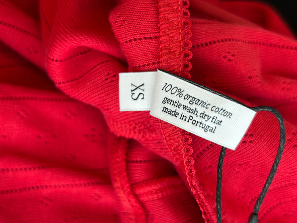 Robe rouge à bretelles