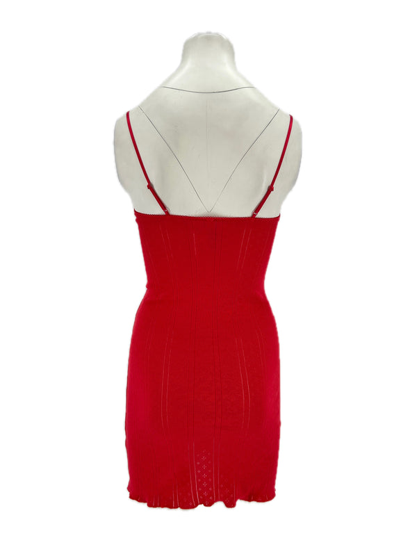 Robe rouge à bretelles