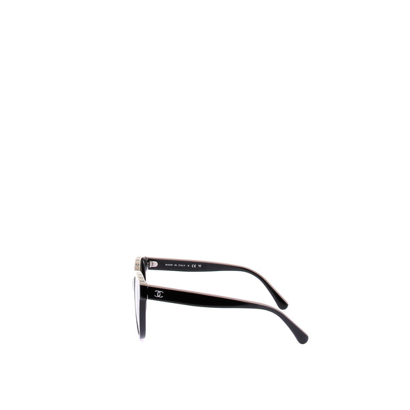 Lunettes de soleil noires