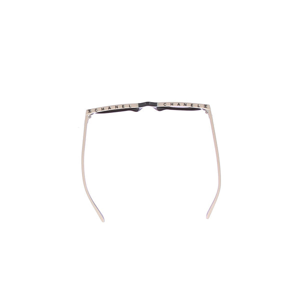 Lunettes de soleil noires