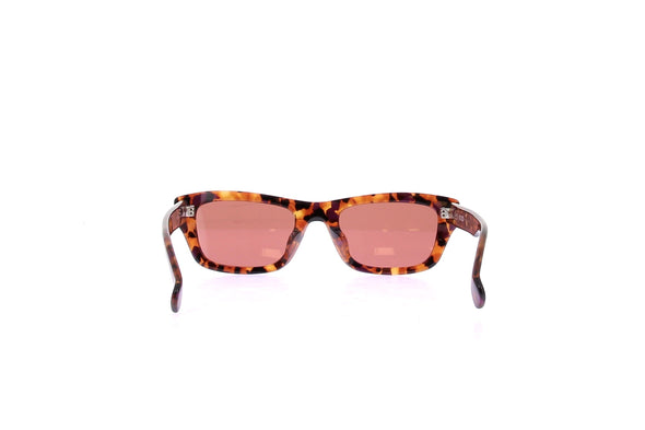 Lunettes de soleil en écailles