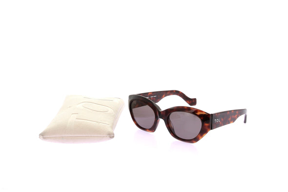 Lunettes de soleil en écailles