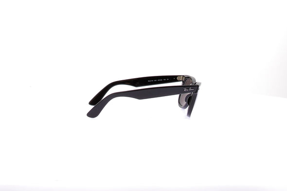 Lunettes de soleils noires "Wayfarer"