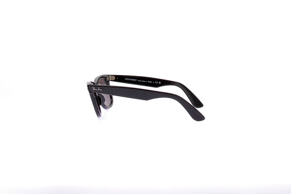 Lunettes de soleils noires "Wayfarer"