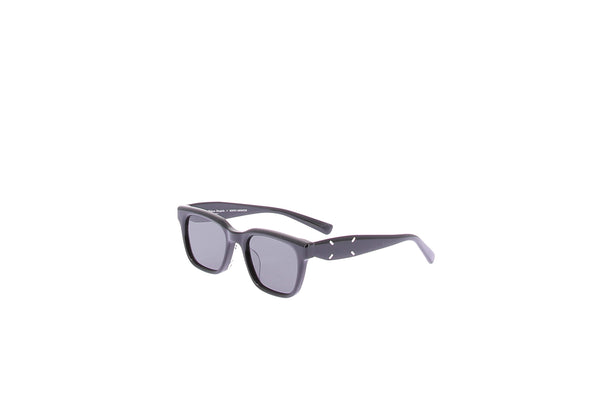 Lunettes de soleil noires