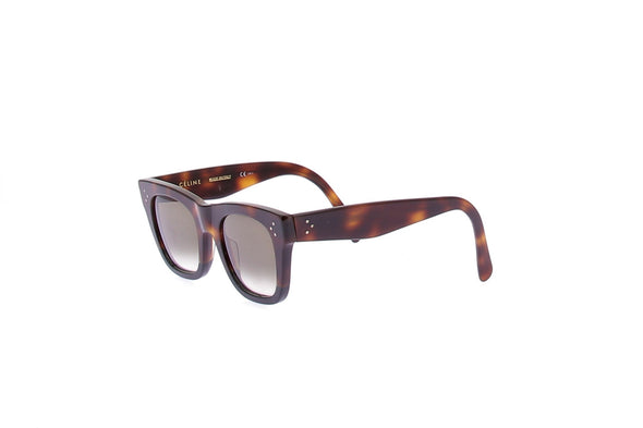 Lunettes de soleil en écailles