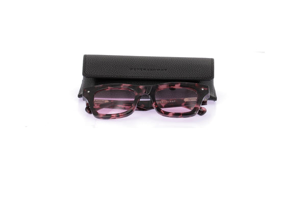 Lunettes de soleil en écailles