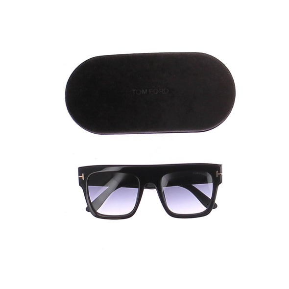 Lunettes de soleil noires