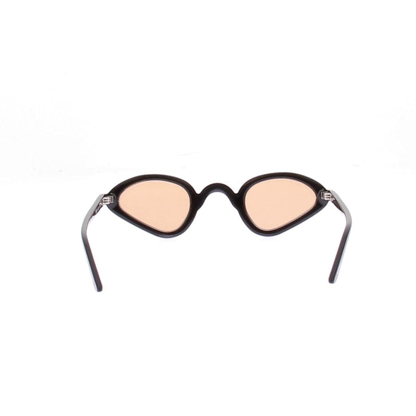 Lunettes de soleil noires et oranges