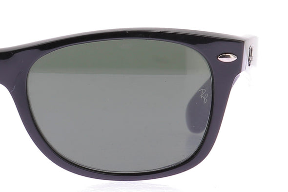 Lunettes de soleil noires "New Wayfarer"