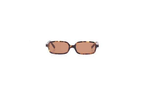 Lunettes de soleil en écailles