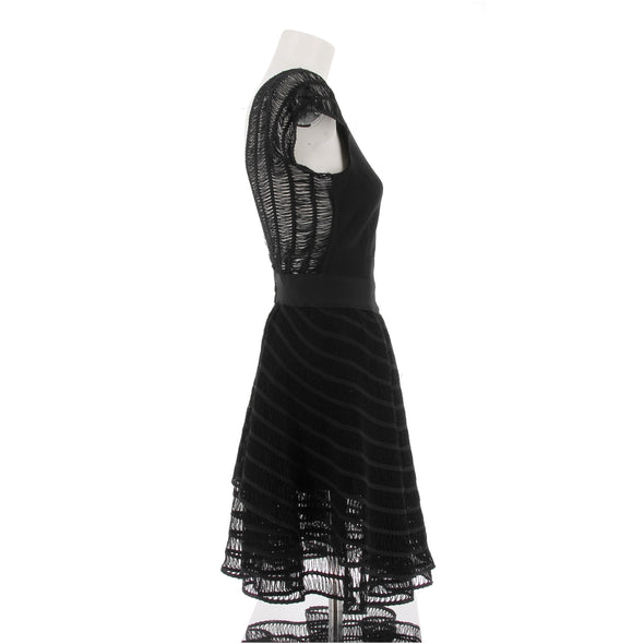 Robe en laine noire