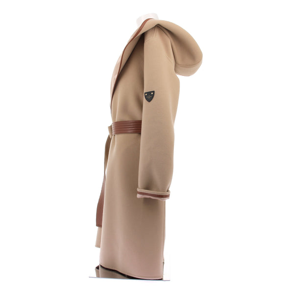 Manteau en laine beige à monogrammes