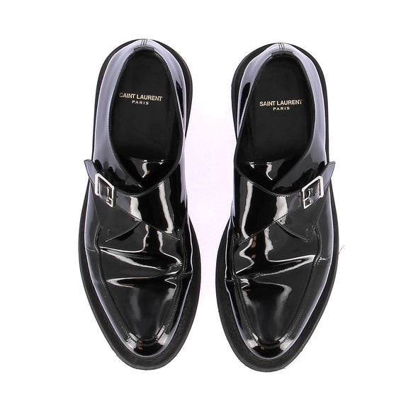 Mocassins en cuir verni