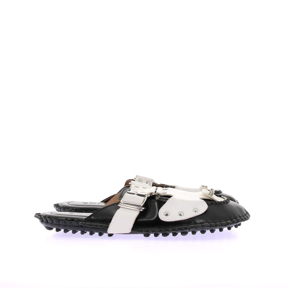 Mules "Medusa Strap" noires et blanches