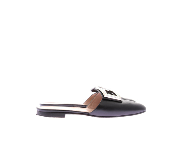 Mules fermées noires