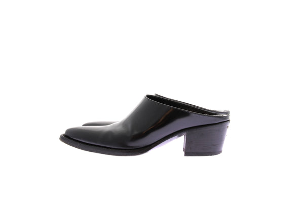 Mules en cuir noir