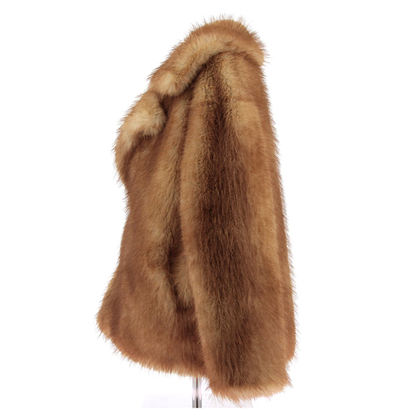 Manteau en fausse fourrure