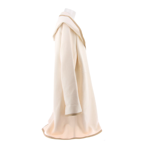 Manteau blanc en laine et cuir camel