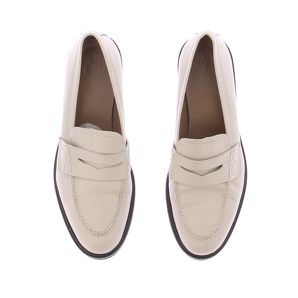 Mocassins blancs