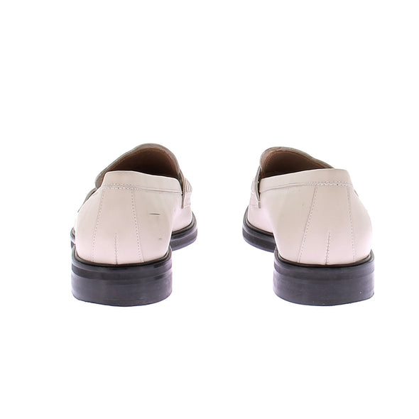 Mocassins blancs