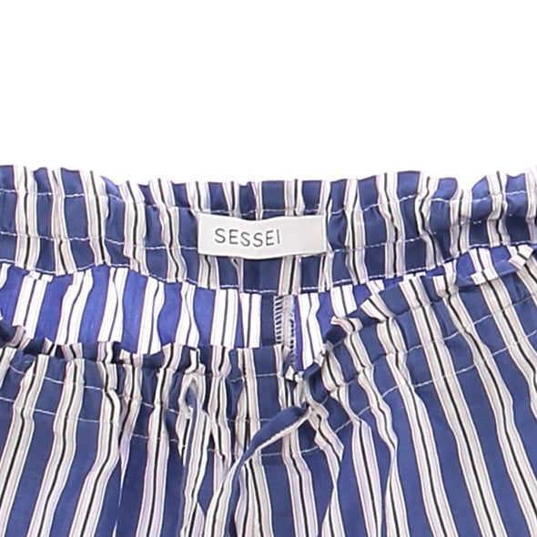Pantalon à rayures bleues et blanches