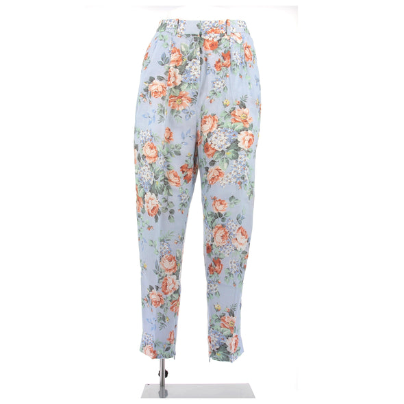 Pantalon bleu fluide à motif fleuri