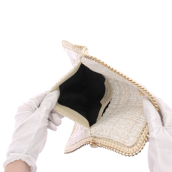 Pochette en raphia