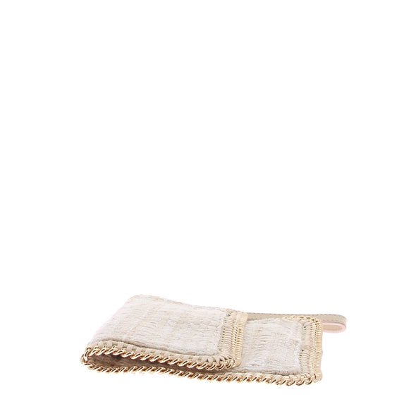 Pochette en raphia