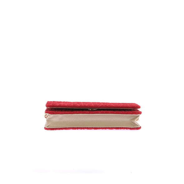 Pochette en velours rouge