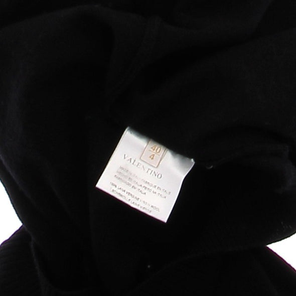 Pull noir en laine à strass