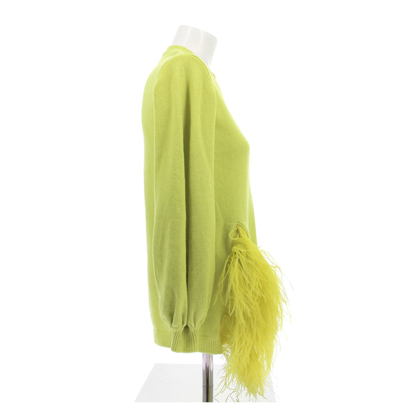 Pull en cachemire et plumes