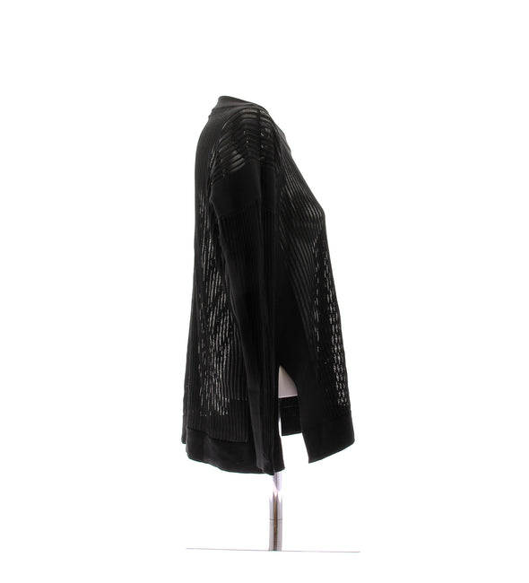 Pull noir