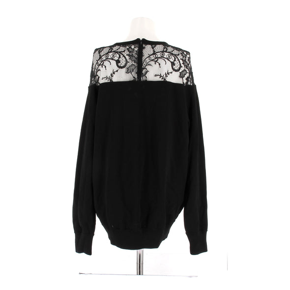 Pull noir à dentelle