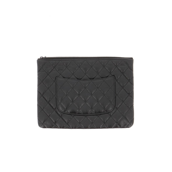 Pochette noire matelassée