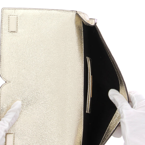 Pochette en cuir doré
