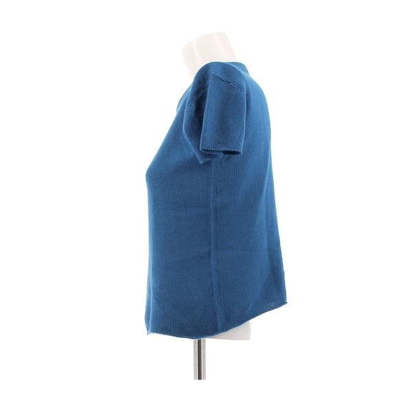 Pull bleu