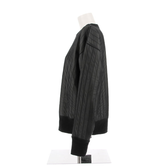 Pull noir