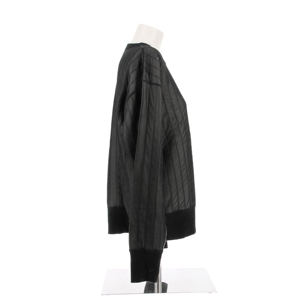 Pull noir