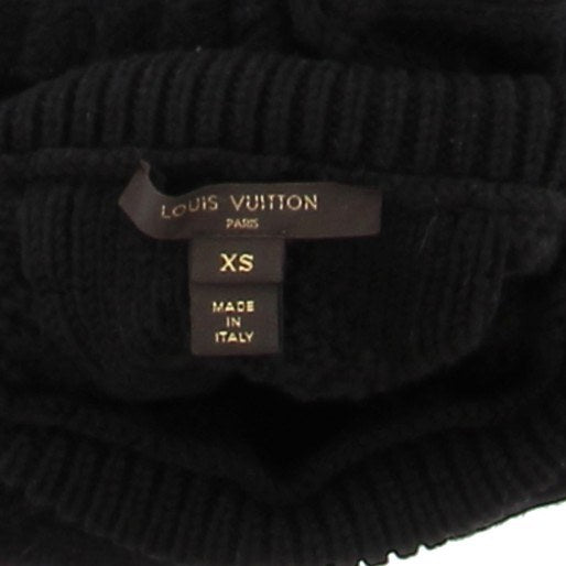 Pull noir