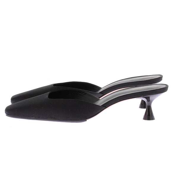 Mules à talons noires